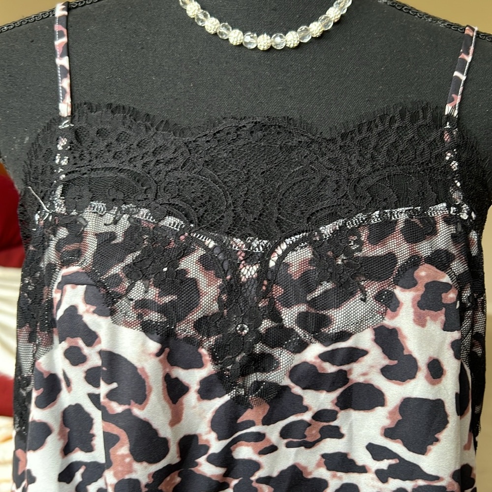 Leopard print and lace camisole - Picture 2 of 7